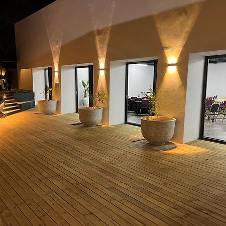 Nkanhi Centro De Conferencias E Hotel 폰타 도 오우로 외부 사진
